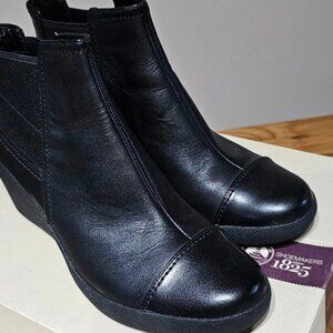 NEW Black Clarks Elasticated Wedge Leather Ankle Boots Size 7.5
